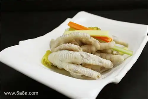 木瓜鸡脚汤的功效木瓜鸡脚汤的做法步骤分享
