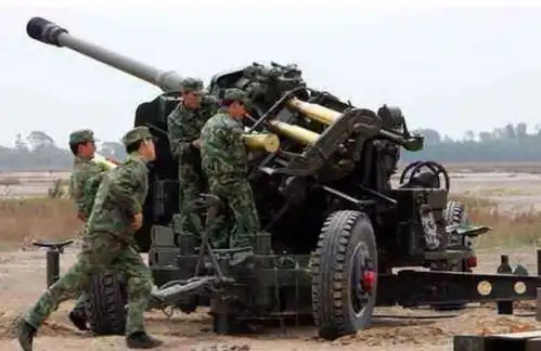 3发炮弹造价超过1枚防空导弹没错,中国智能炮弹就这么贵
