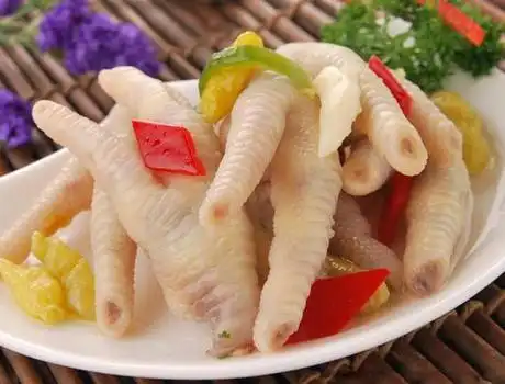 做泡椒凤爪,记住3个小技巧,鸡爪脆香爽辣更白嫩,夏季必备零食
