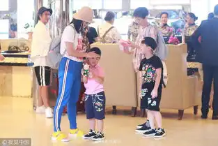 组图胡可摸头杀小鱼儿遭安吉吃醋闹情绪
