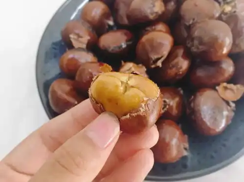 微波炉自制小零食椒盐薯片香蒜面包条糖炒栗子推荐
