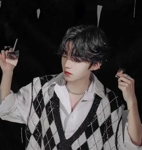 小时候可爱长大后很a的男主女主,王俊凯的禁欲吴磊超飒
