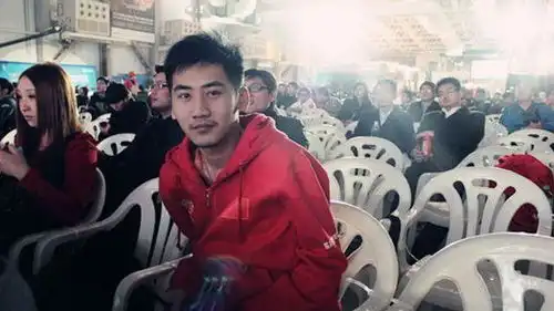小葫芦盛典不眠之夜csgo一哥茄子微博求助,偷塔成功获男神称号
