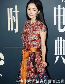 唐嫣结婚之后,时尚盛典又与杨幂同台,旁边baby的表情亮了
