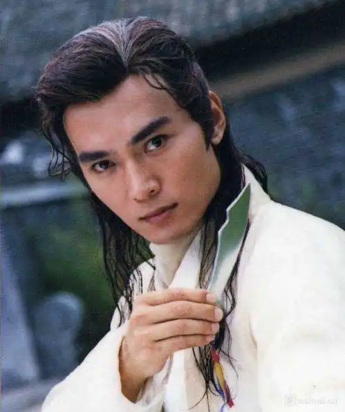 古龙与金庸,谁才是武侠第一人
