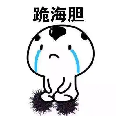 小时候逛书店,那天光线挺暗的
