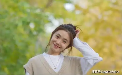 一朵小红花第一天票房就破亿,谋女郎刘浩存能否超越周冬雨
