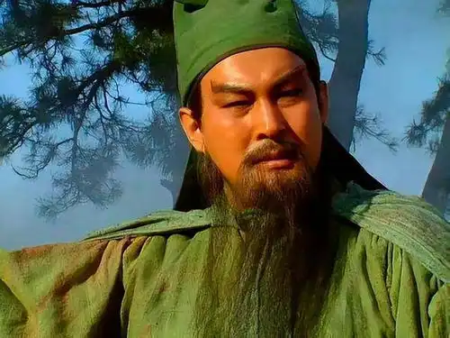 体制内争议极大的四大谎言,不是过来人,很难明白里面的道理
