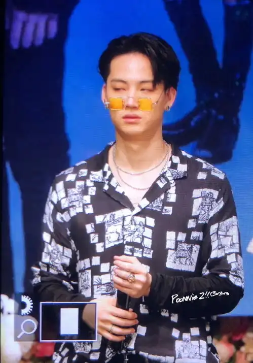 表情got7190602新表情包get初丁在蹦蜜汁小眼神自我复制...表情
