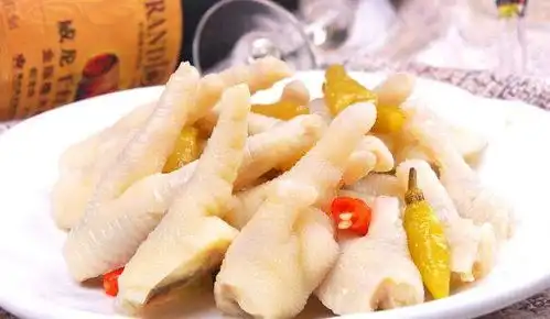 老外心目中最难吃的4种中国美食,湖南菜上榜,引发网友怒怼
