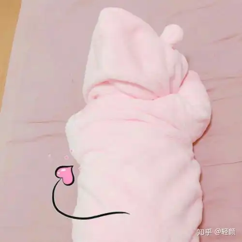 有什么情侣间聊天用的甜甜的表情包吗
