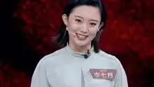 主持人大赛董星辰花式讲述互联网撒贝宁表情包意外被cue

