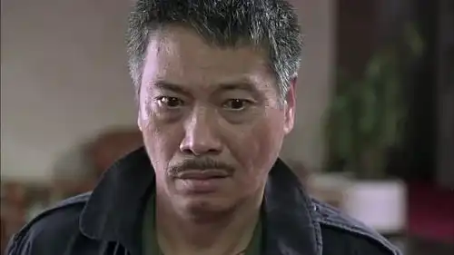 是笑还是哭,吴孟达这段表情的演绎几乎无复制
