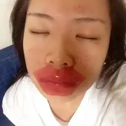 秀嘴唇大赛我不是来搞笑的烨烨烨ye的美拍
