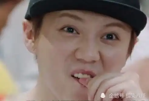新狗粮鹿晗关晓彤戴情侣帽低调秀恩爱感情稳定,新节目状态佳不惧吐槽
