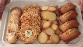 草莓雪球饼干,满口清新草莓香
