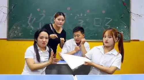 老师给学生布置暑假作业,一天一张试卷,这个暑假到底有多久
