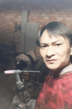 开心一刻单位有个外聘专家是日本人,领导为了照顾他的感受
