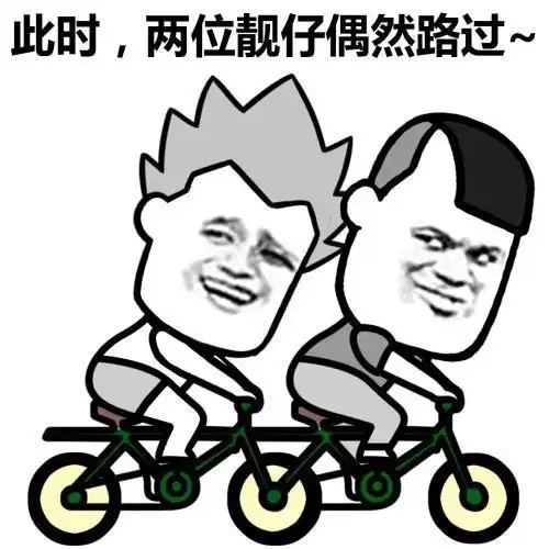 开心一笑俺有个小女儿,每天早上俺都给她在扎辫子
