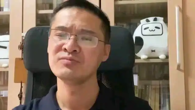 怎么会不羡慕十八岁的友情呢什么是真正的朋友罗翔老师这番话让人醍醐灌顶任何一段时间的朋友都值得珍惜永远清澈纯粹
