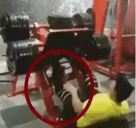 男子在健身房练腿举,腿瞬间被压断这些危险的健身方式你中招了吗

