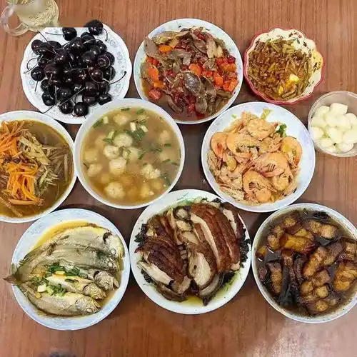 新春序曲起嗨皮牛耶吃了这顿年夜饭
