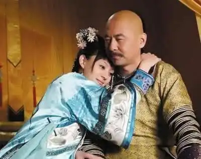 甄嬛传甄嬛嫌弃皇上赐给她的生饺子,知道真相后感动哭了
