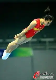 何雯娜出战十一运会表情鬼马古灵精怪
