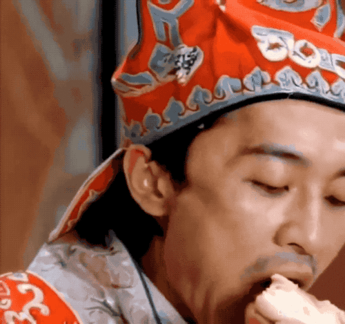让老黄吃显卡,容嬷嬷喂西瓜,唐僧吃汉堡,这些经典表情包被ai玩坏了huntgood周报
