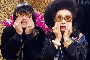 泰国母子炫富成瘾全身上下都是奢侈品亮瞎眼
