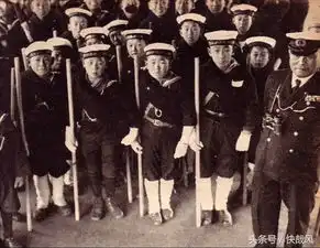被俘后的二战娃娃士兵哪一种表情能震撼到你
