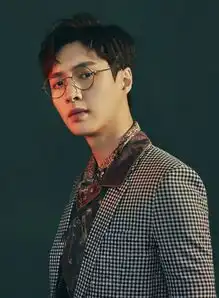 杨幂和倪妮这妆也太丑了化妆师滚出来挨打
