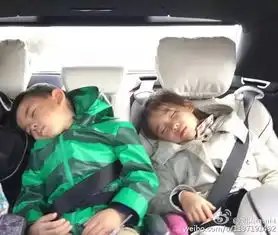从贤妻到女强人再变时髦教科书,刘涛的三级跳是为自己而美
