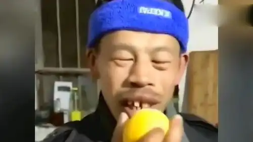挑战吃柠檬无表情,不好意思我失败了

