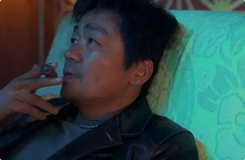 看完棋士的新预告,我想说国产犯罪剧的门要被王宝强踹开了
