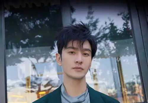 中年男明星发福魔咒袭向90后演员,许凯彭昱畅喜提肿脸
