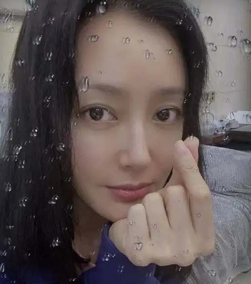秦岚豪宅家中装修典雅温馨,粉色猫咪屋,尽显少女心
