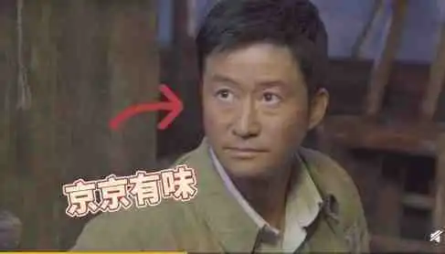 长津湖拍摄现场千玺你可不能吃了,你再吃道具都没得使了
