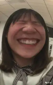 网友分享相册里最失败的自拍照,每一张都是一个表情包啊哈哈哈哈

