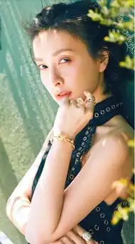 混血宝宝闯入快本后台,何炅吴昕表情瞬间疯狂,谢娜反应遭群嘲
