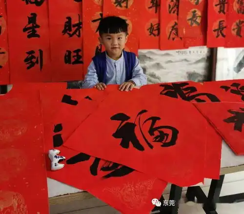 嗨皮牛耶东方明珠萌娃们的春节实在太精彩啦速来围观
