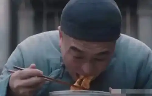 被北影当教材的五个镜头宝强抽烟,游本昌吃臭肉而他无法超越
