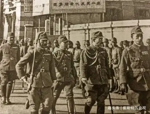 杜月笙为日本人牵线搭桥,被骂卖国贼,却少有人知道他的民族大义
