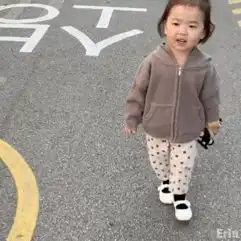 有谁知道这个超可爱的小女孩表情包来自哪里
