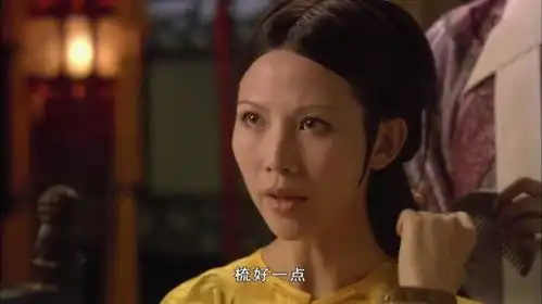 甄嬛传颂芝侍寝后,最伤心的不是华妃,谁注意剪秋的表情了
