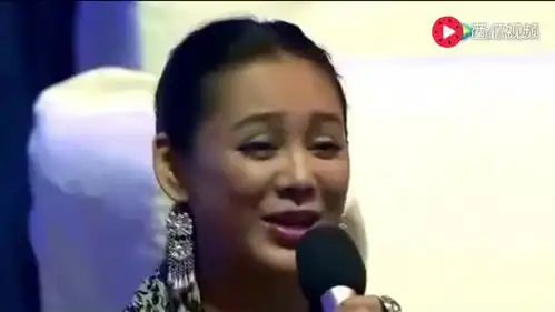宁静当面怼吴谨言超尴尬没演技也能火谁注意了吴谨言的表情
