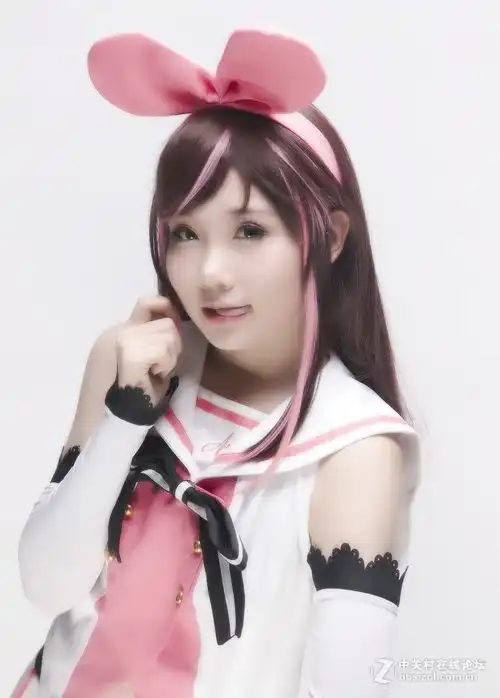 第一次拍摄cos的照片,小美女表情很到位