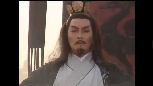 回味经典三国诸葛亮装神弄鬼借东风
