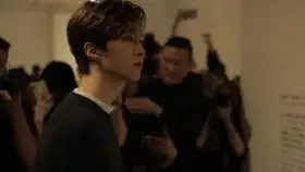 190521路易威登广告一则爱上lv链条包