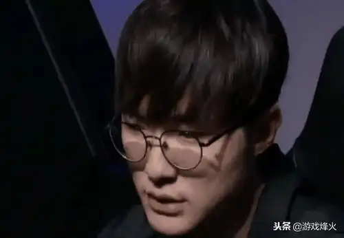 李哥再遭滑铁卢,败给lpl后表情让粉丝心疼不已
